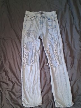 Gently Used Aero Light Wash Distressed Baggys 90 Jeans for Women Size 4